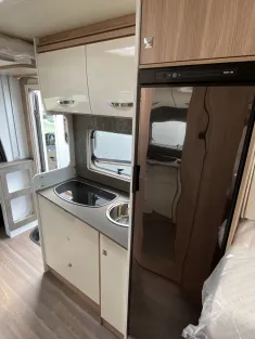 Bild 10 Bürstner Lyseo M Harmony Line T 690 G