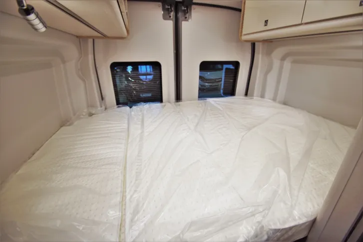 Fahrzeugbild Bürstner Lineo C 590 #13