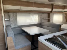 Bild 5 Hobby De Luxe 560 KMFe