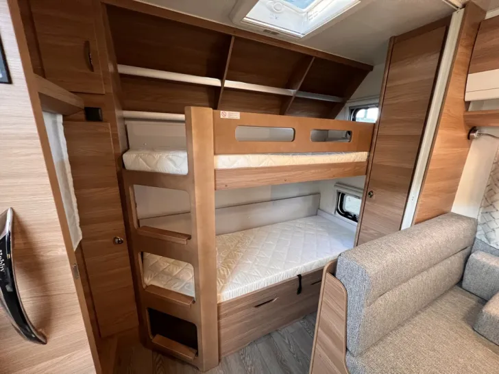 Fahrzeugbild Hobby De Luxe 540 KMFe #6