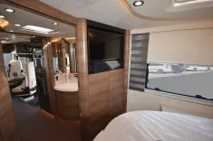 Bild 11 Concorde Charisma 910 MI Jung-gebrauchtes Reisemobil