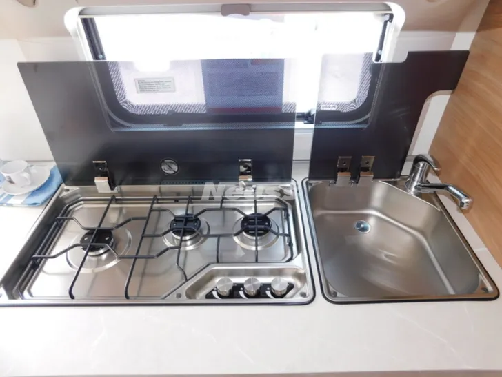 Fahrzeugbild Hobby De Luxe 545 KMF #11