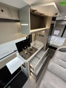 Fahrzeugbild Challenger Van V114 Road Edition Premium #15