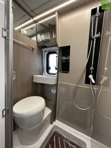 Fahrzeugbild Challenger Van V114 Road Edition Premium #17