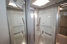 Bild 12 Hymer Exsis-i 580 Pure AKTION : Sie sparen 21.225 EUR