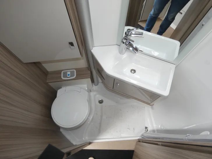 Fahrzeugbild Bürstner Lyseo I 690 G #13