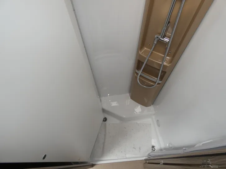 Fahrzeugbild Bürstner Lyseo I 690 G #14