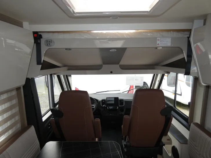 Fahrzeugbild Bürstner Lyseo I 690 G #6