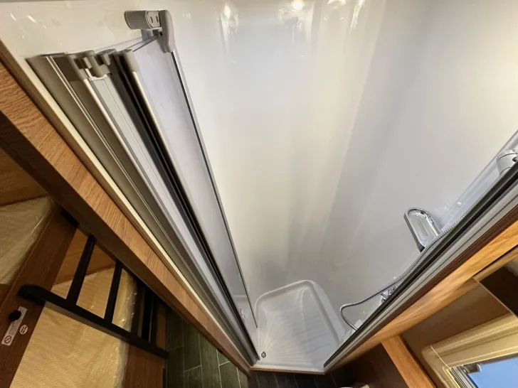 Fahrzeugbild Tabbert Da Vinci 500 KD 2,3*2024*Rahmenfenster*2.000kg** #23
