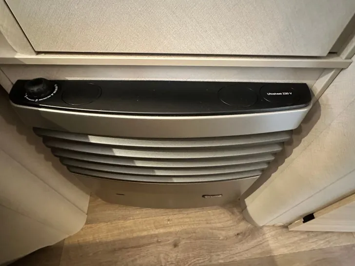 Fahrzeugbild Hymer Eriba Touring 542*Edition Urban*White-Silver*Markise* #18