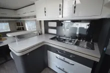 Fahrzeugbild Hobby Excellent 560 CFe #7