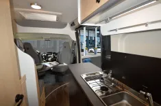 Bild 8 Sunlight Camper Van Cliff 640 Entry