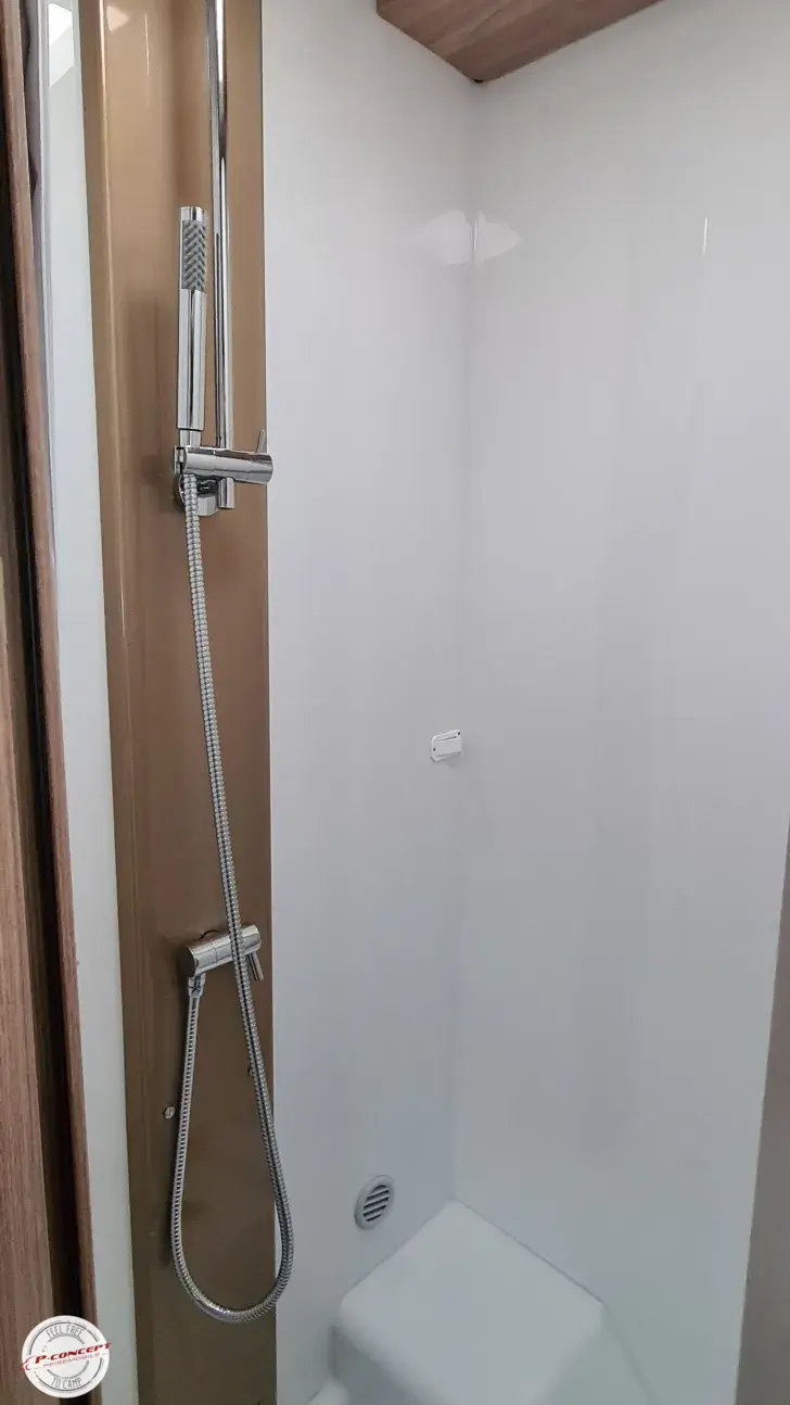 Fahrzeugbild Bürstner Limited T 690 G Listenpreis 87.140€ #16