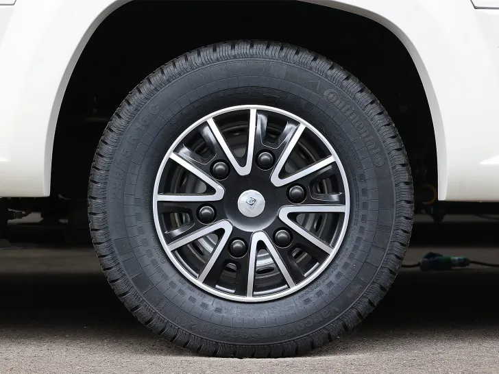 Fahrzeugbild Concorde CHARISMA 910 LI #5