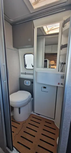 Bild 16 Hymer Camper Van Yellowstone