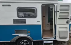 Bild 4 Hymer Eriba Touring 542 Harbour Blue Edition