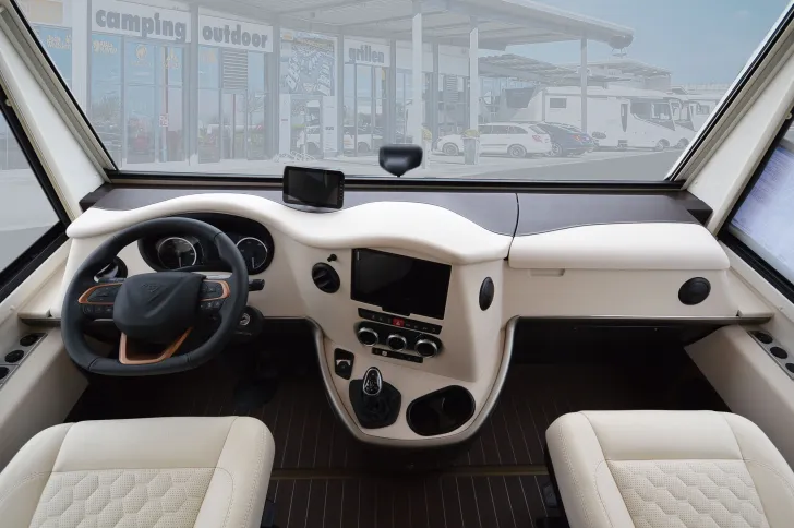 Fahrzeugbild Concorde Carver 890 RRL Diamond Series #6