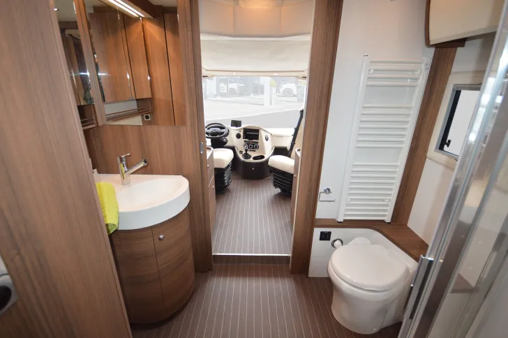 Fahrzeugbild Concorde Carver 890 RRL Diamond Series #18