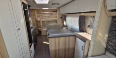 Bild 9 Hobby De Luxe 560 KMFe