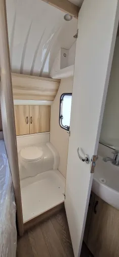 Bild 11 Hobby De Luxe 560 KMFe