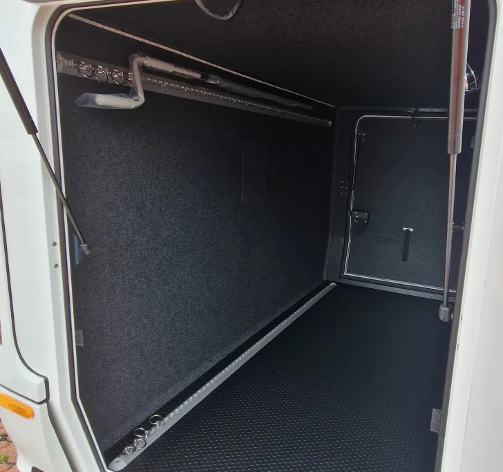 Fahrzeugbild Niesmann + Bischoff iSMOVE 6.9 E Sie sparen 17.815,-€!! -10%!! #15