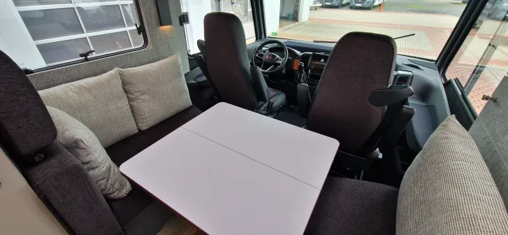 Fahrzeugbild Niesmann + Bischoff iSMOVE 6.9 E Sie sparen 17.815,-€!! -10%!! #6