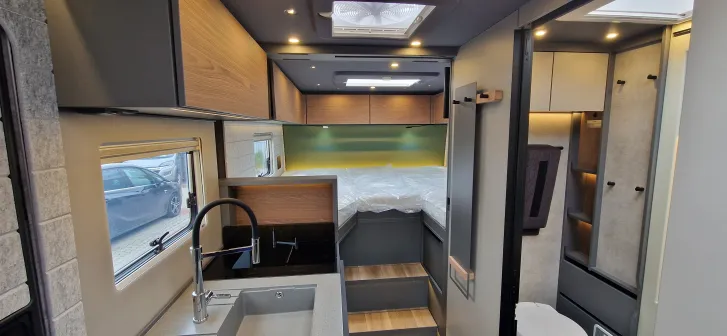 Fahrzeugbild Niesmann + Bischoff iSMOVE 6.9 E Sie sparen 17.815,-€!! -10%!! #32