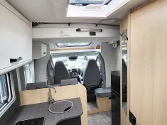 Bild 12 Sunlight TEILINTEGRIERTE T 67S