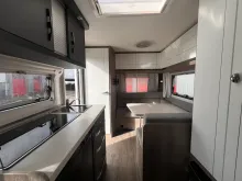 Fahrzeugbild Hobby OnTour 390 SF #9