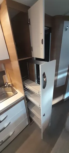 Bild 9 Hobby De Luxe 545 KMF