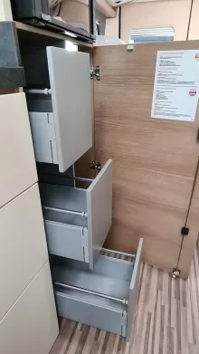 Fahrzeugbild Malibu Van Comfort 640 LE charming GT skyview *junger Gebrauchtwagen* #15