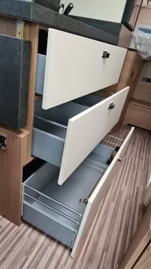 Fahrzeugbild Malibu Van Comfort 640 LE charming GT skyview *junger Gebrauchtwagen* #19