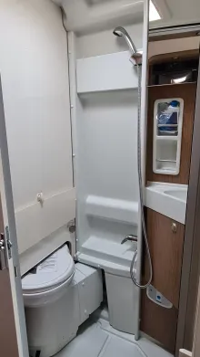 Fahrzeugbild Malibu Van Comfort 640 LE charming GT skyview *junger Gebrauchtwagen* #17