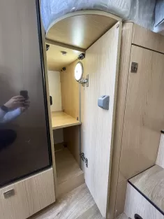 Bild 27 Hymer B-MC I 580 *Arktis*Premium*Solar*XXL-Bett*