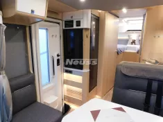 Bild 11 Hymer B-Klasse MC T 680 mit Hubbett