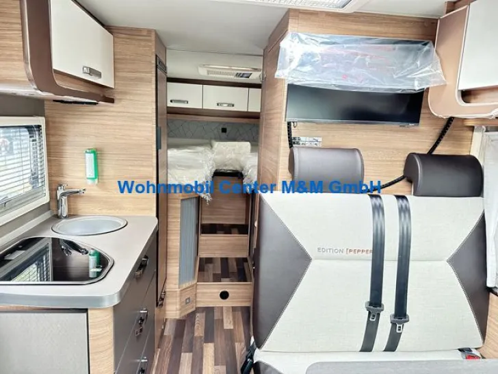 Fahrzeugbild Weinsberg CaraCompact Edition Pepper 600 MEG FIAT Standkli #3