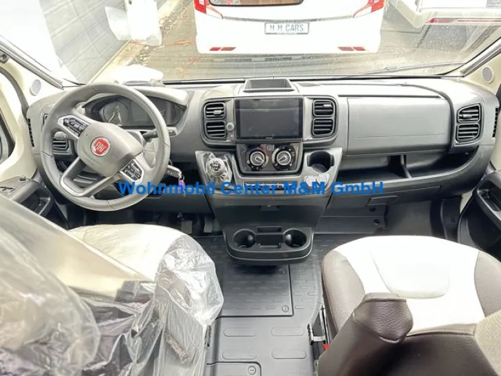 Fahrzeugbild Weinsberg CaraCompact Edition Pepper 600 MEG FIAT Standkli #4