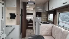 Bild 8 Bürstner Elegance I 910 G Listenpreis: 207.200€