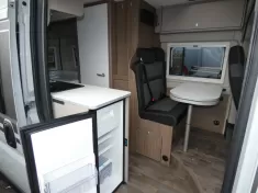 Bild 7 Carado Camper Van 600 PRO AUFSTELLDACH, NAVI, RFK, ALU