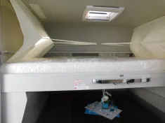 Bild 10 Bürstner Averso Plus 510 TK 2000kg, Fenster Bad, Glattble