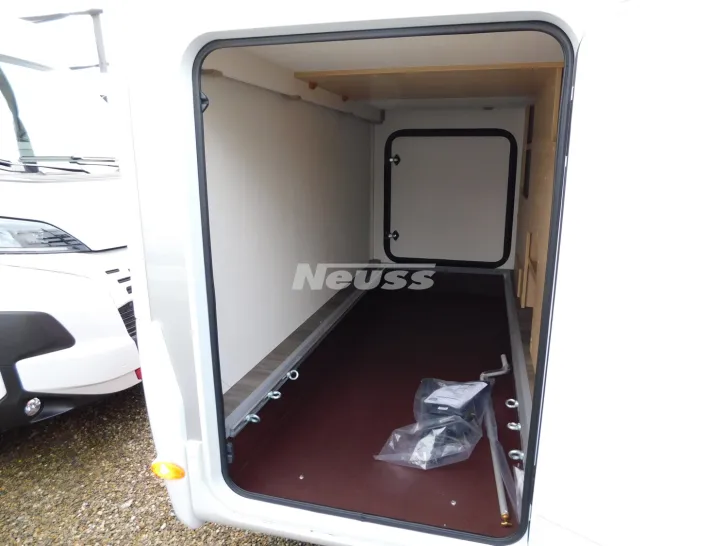 Fahrzeugbild Sunlight Adventure T Ford 670S #6