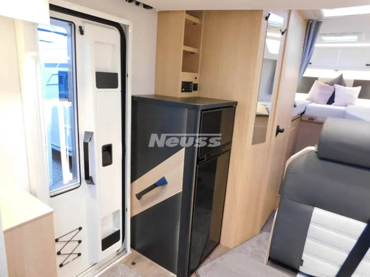 Fahrzeugbild Sunlight Adventure T Ford 670S #11