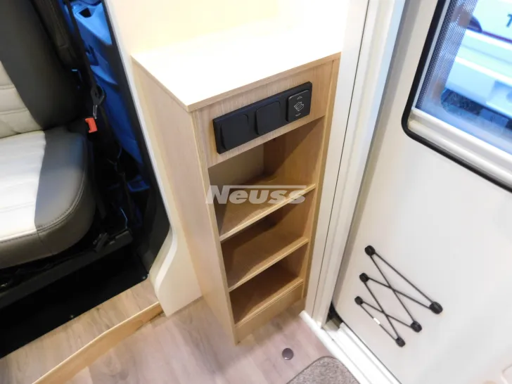 Fahrzeugbild Sunlight Adventure T Ford 670S #21