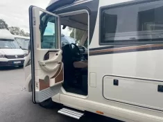 Bild 5 Carthago c-tourer I 143 LE Mercedes Benz 7 Jahre Garantie