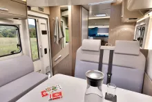 Fahrzeugbild Carado T448 pro+ *Hubbett*Combi-6E*TV-Paket* #13