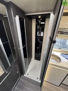 Fahrzeugbild Roller Team Kronos 234 TL Face-to-Face Hubbett 2024 #18