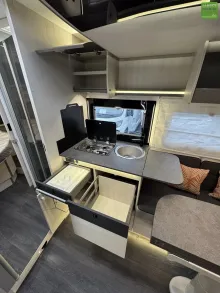 Fahrzeugbild Challenger Teilintegriert 328 Graphite Ultimate SAT TV Arctic #14