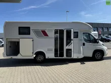 Fahrzeugbild Roller Team Kronos 267 P 180PS Queensbett Automatik #7