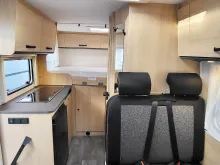 Fahrzeugbild Sunlight VAN V60 #6