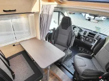 Fahrzeugbild Sunlight VAN V60 #11